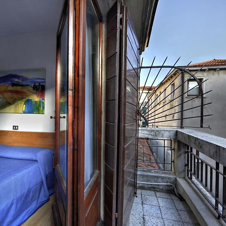 Hotel Caprera Venise Extérieur photo